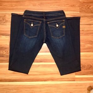 Miss Me “Megan” 28x33